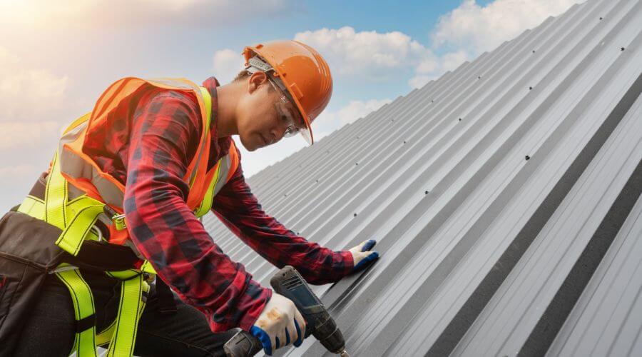Professional residential roofers in Lamar, IN